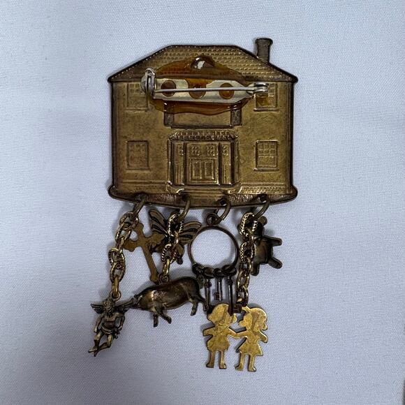 Vintage Dangle Charm Brooch Pin Lot - Sewing Machine, Hospital, House, Suitcase - Picture 9 of 10